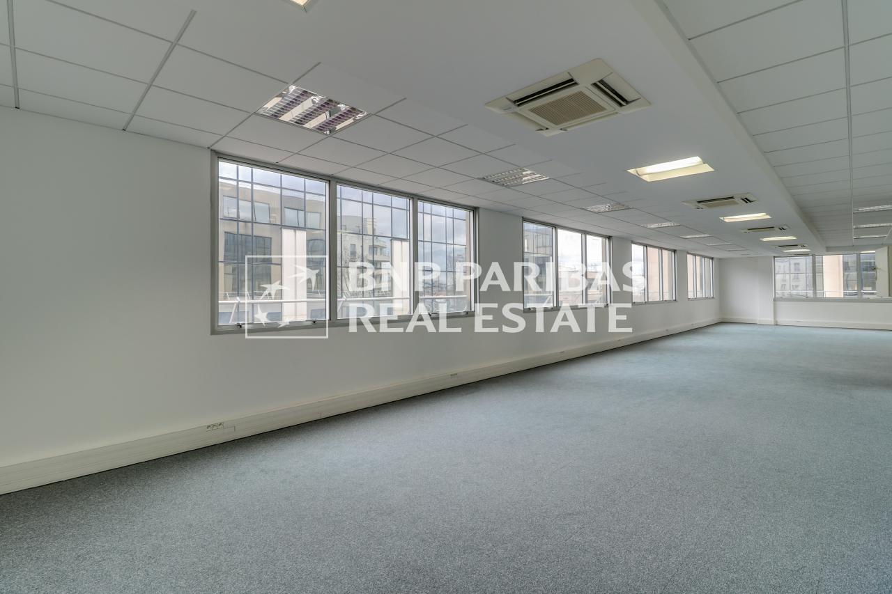 Bureau Saint-Ouen 3103m² Location bureau Saint-Ouen Seine-Saint-Denis OLBUR2114541 2